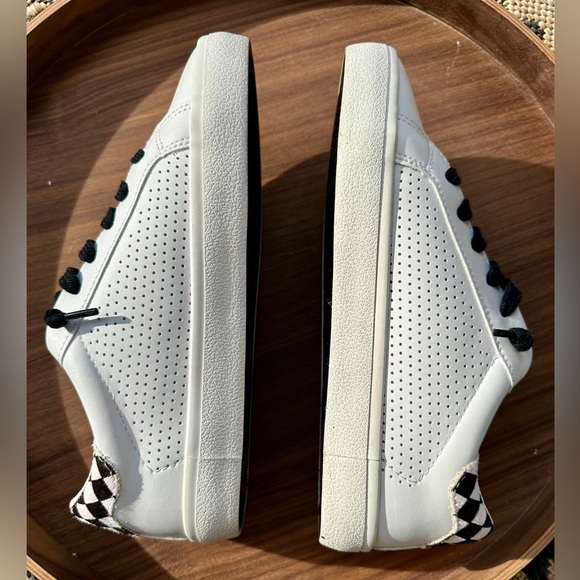 Vintage Havana White Star Sneakers - Picture 10 of 13